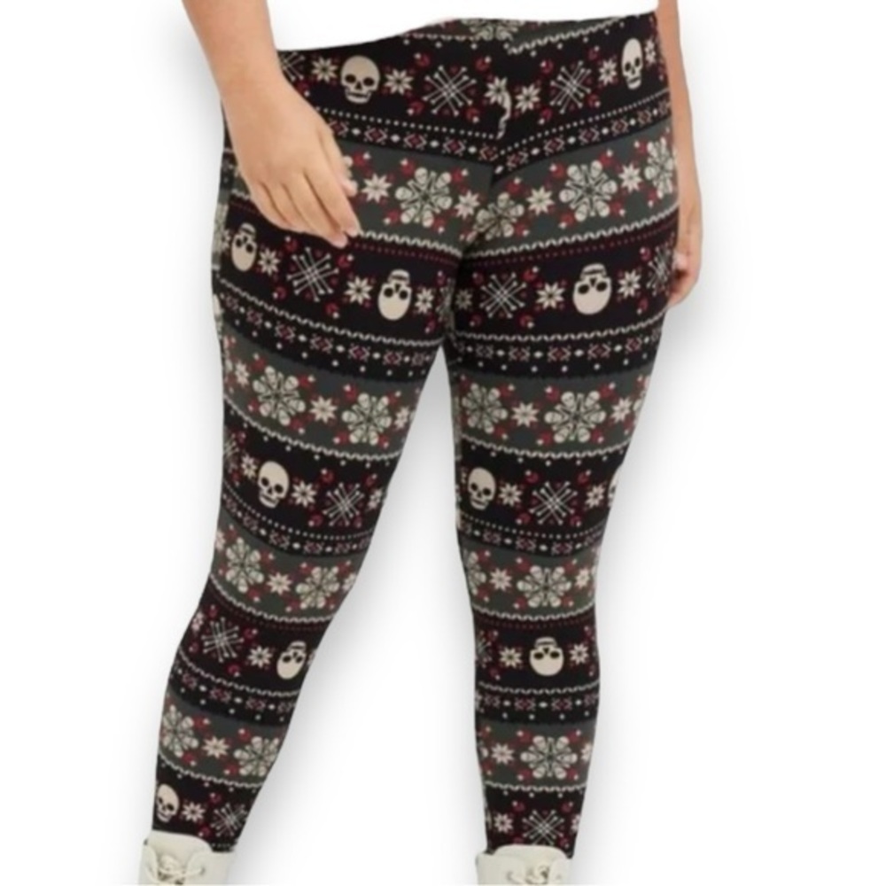 Women’s torrid 1 Black Skull Winter Full Length Signature Waist Premium Legging